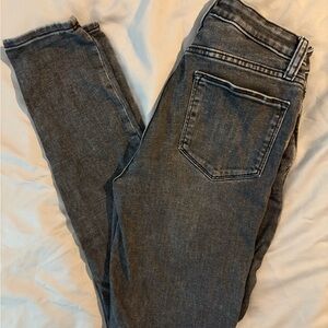 Arizona Jean Company Gray Skinny Jeans